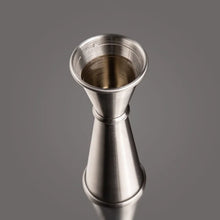 Der Vacu Vin Japanese Jigger 60/30 ml aus Edelstahl