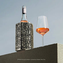 O refrigerador de vinho Vacu Vin HIVE x Keith Haring