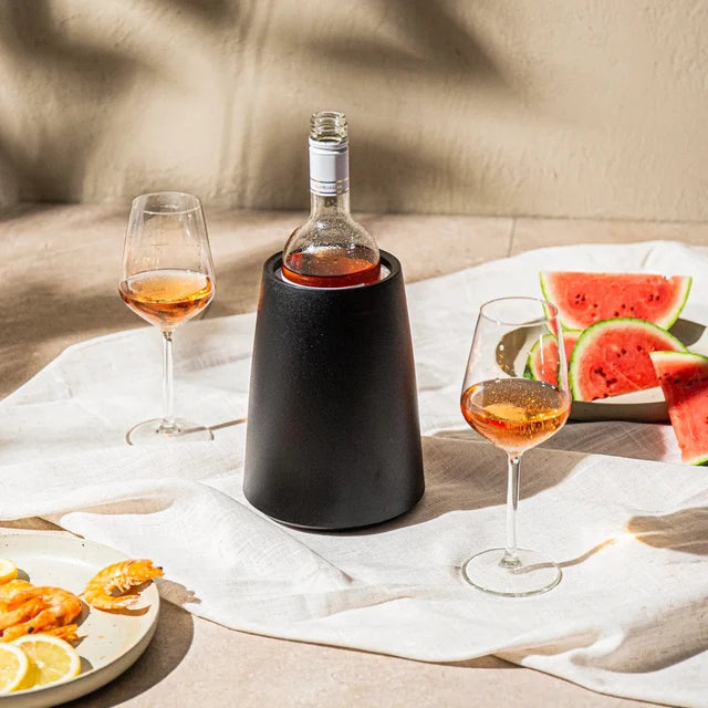 Комплектът за вино Vacu Vin Elegant